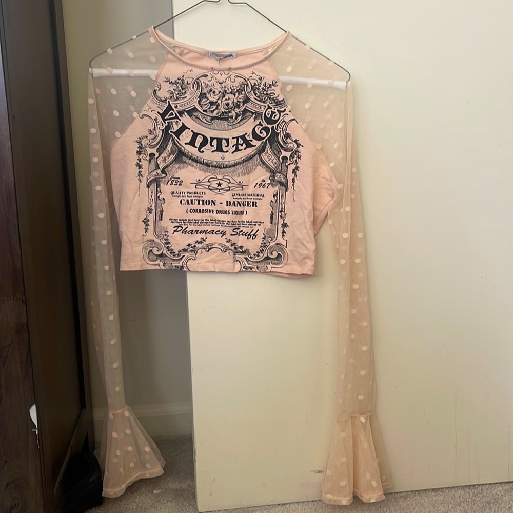 Brand new vintage crop top with lace sleeves